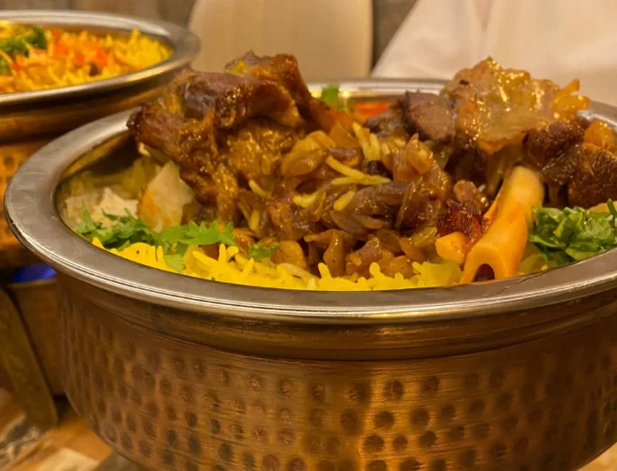 مطاعم القريه التراثيه - مطاعم المباركية الكويت