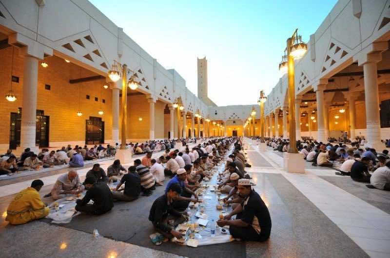 رمضان في السعودية - افطار صائم